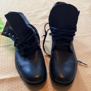 Women’s booties size 9